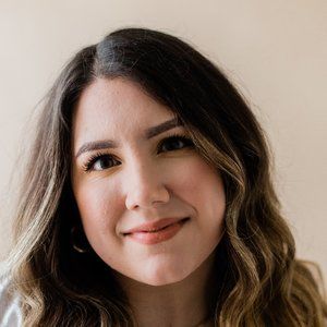 Meet your Posher, Daniela